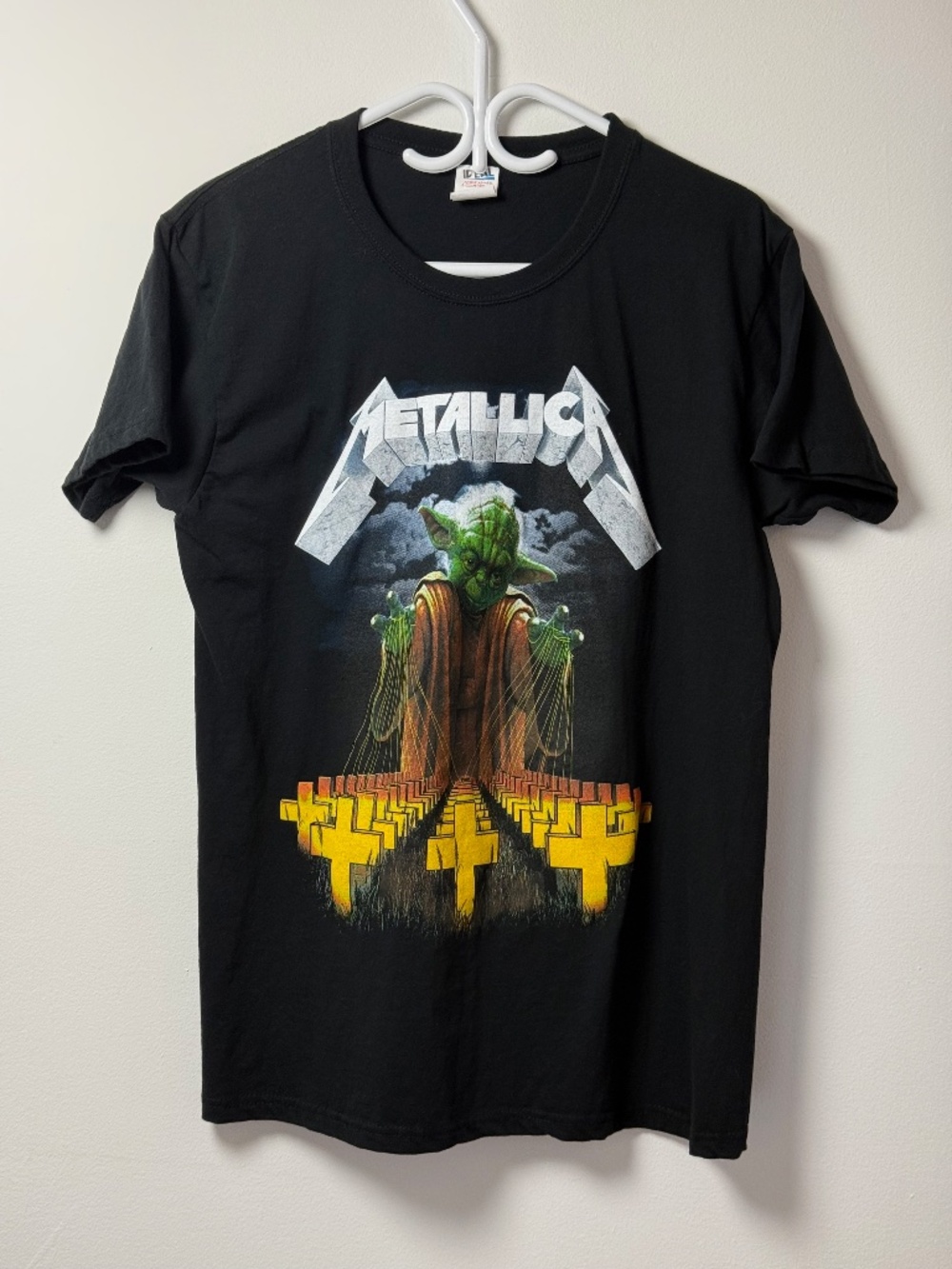 Metallica tee shirt size Medium made by Ideal 100% cotton